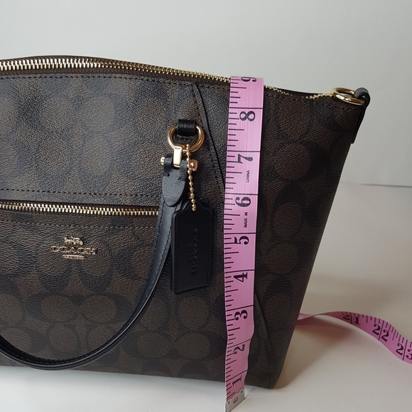 Coach Signature Leather Crossbody bag. - Picture 5 of 9